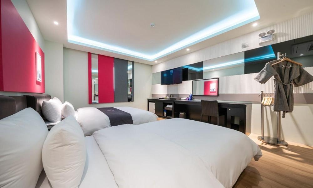 Gimpo Pentastar Hotel Экстерьер фото